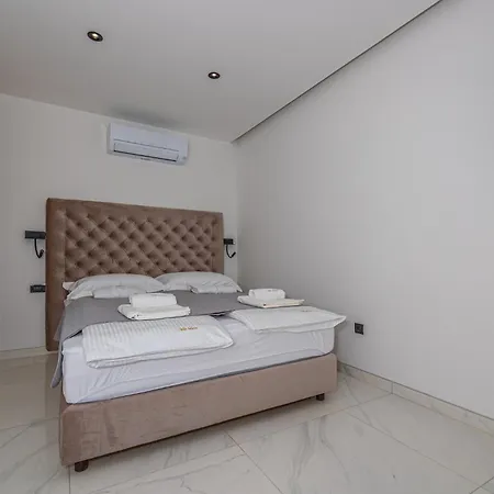 Lana Appartement *